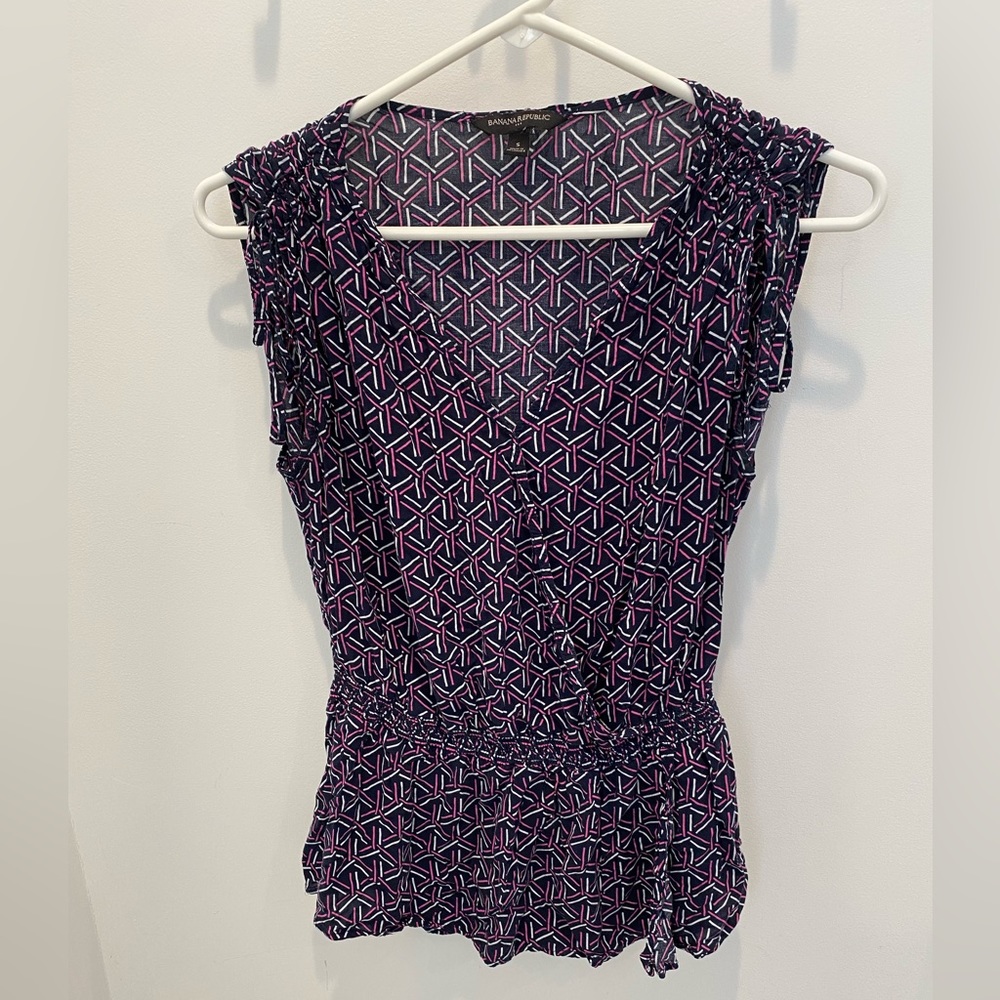 Banana Republic V Neck Blouse Top Size S